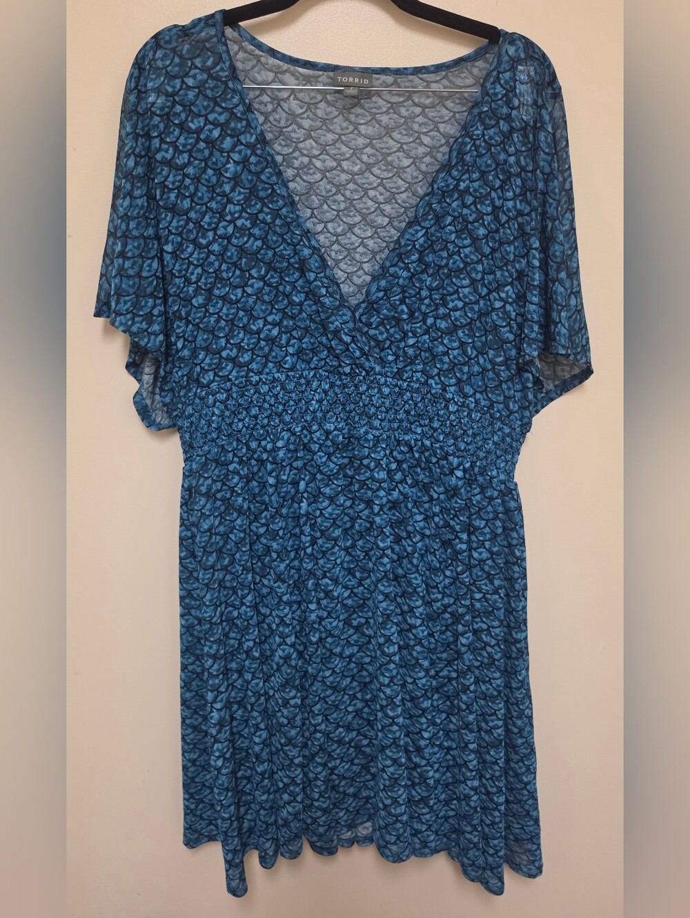 Torrid Chiffon Smocked Waist Cover-Up Dress Size 2 Color Mermaid scale EUC